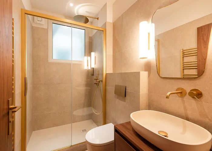 Eugenie - With Balcony And Sea View And Du Palais In 比亚里茨