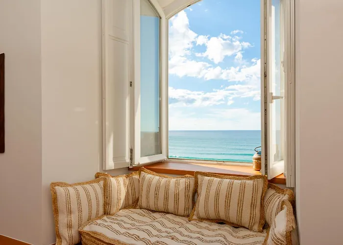 Eugenie - With Balcony And Sea View And Du Palais In