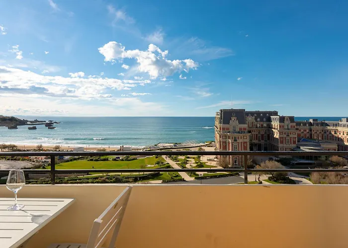 Eugenie - With Balcony And Sea View And Du Palais In